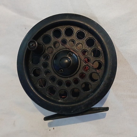 South Bend Ginger Quill Fly Fishing Reel - Picture 3 of 3